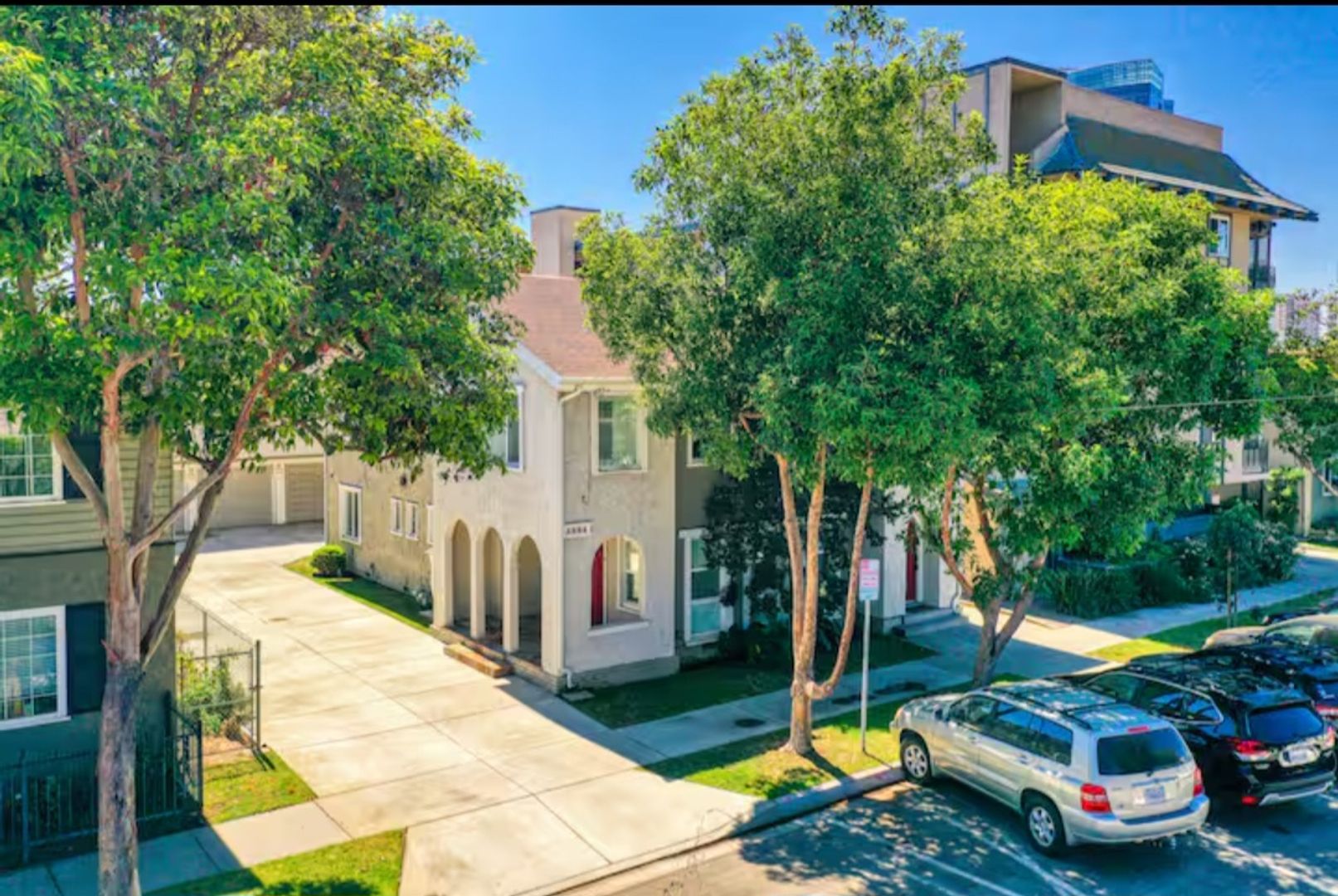 Long Beach House: 1064 E 2nd Street