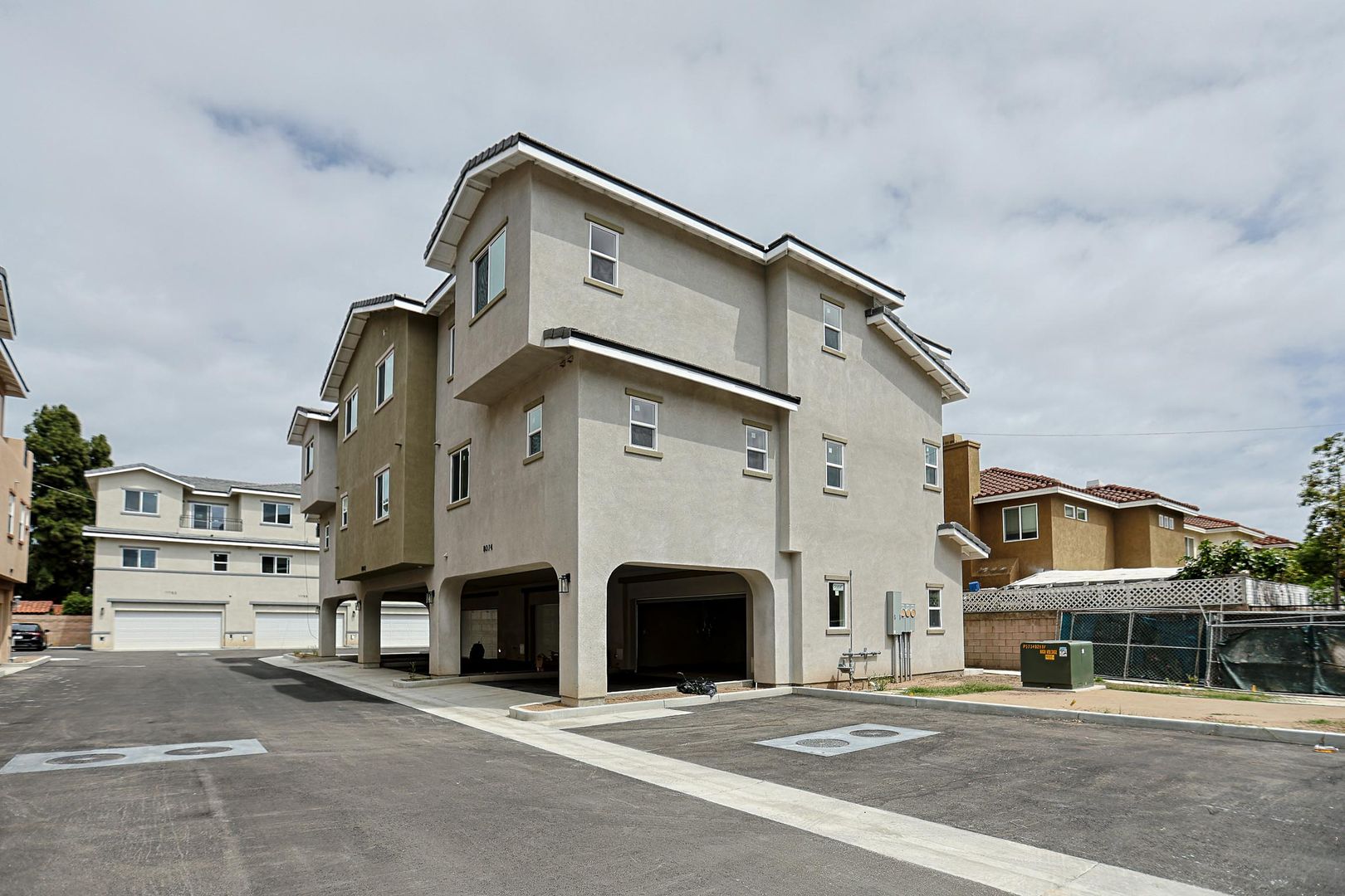 Stanton Townhome: 11752 Beach Blvd