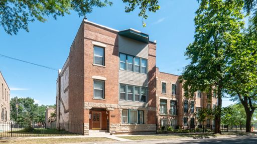 4351 S St Lawrence Unit 3 – photo 1