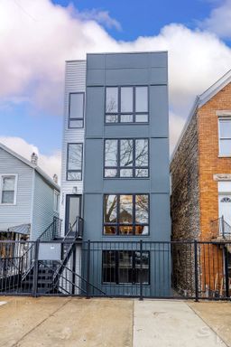 1726 W Cullerton St Unit 1 – photo 1