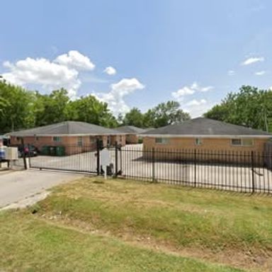 2 Bedroom Apartment – 9430 Coffee St, Apt 4, Houston, TX 77033