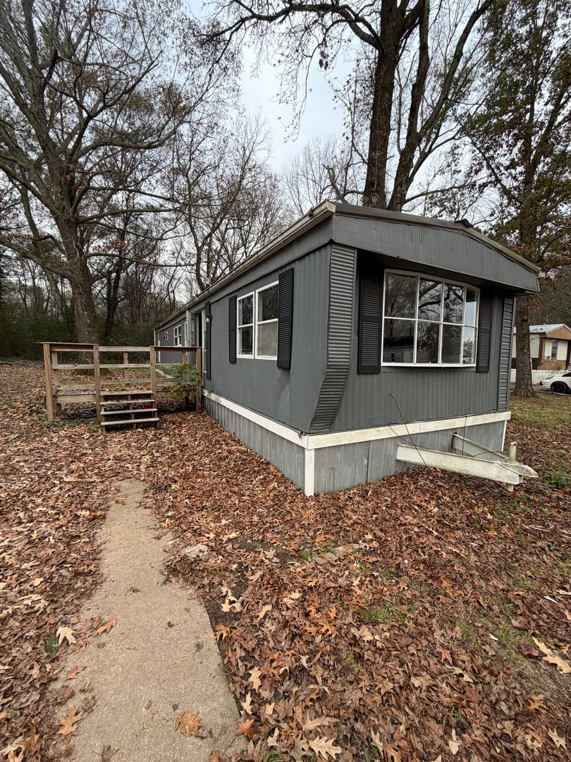 Jacksonville Apartment: 6004 S Hwy 161