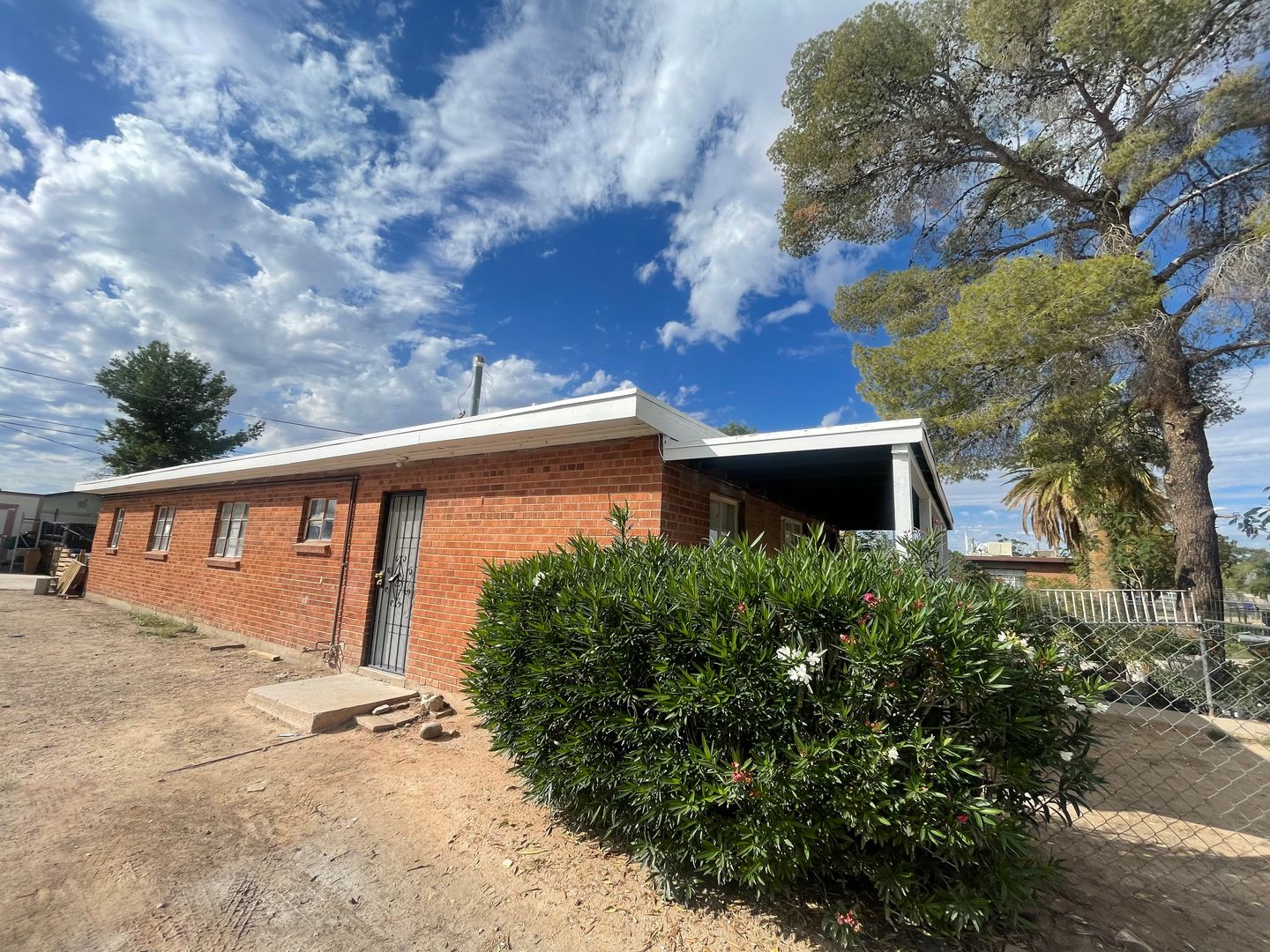 Tucson Apartment: 4634/4636 E 19th St