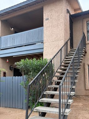Lovely 2 Bedroom Condominium **Move In Special 1/2 Off First Months Rents** – photo 1