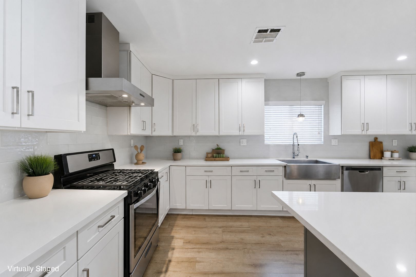 2122 S Highland Ave 5 of 12