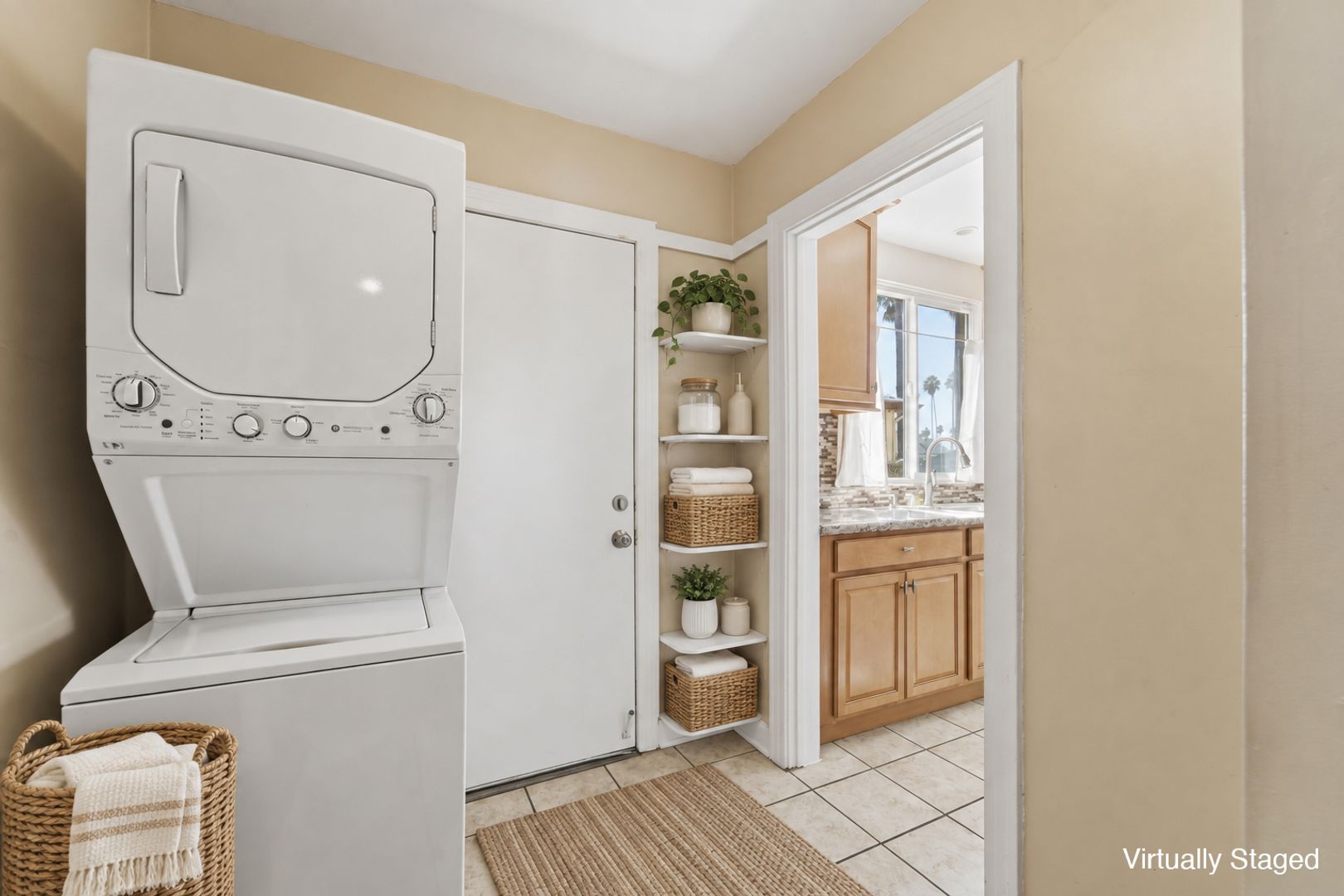 Laundry room at 5616 S. Rimpau Blvd