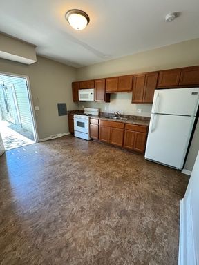 Beautifully updated Studio