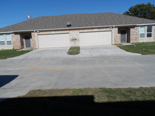 Luxury 3 bedroom 2 bath 1,400 sq/ft duplex – photo 1