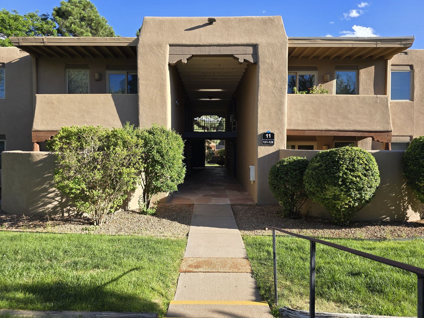 Santa Fe Apartment: 601 W San Mateo #124