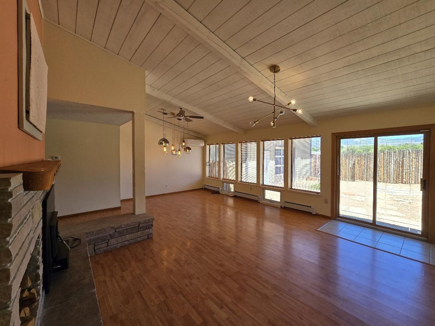 Santa Fe House: 2203 Vela St