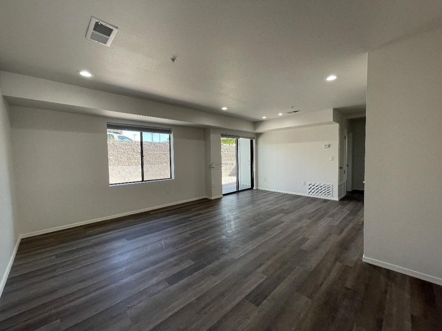 Santa Fe Apartment: 920 Shoofly St