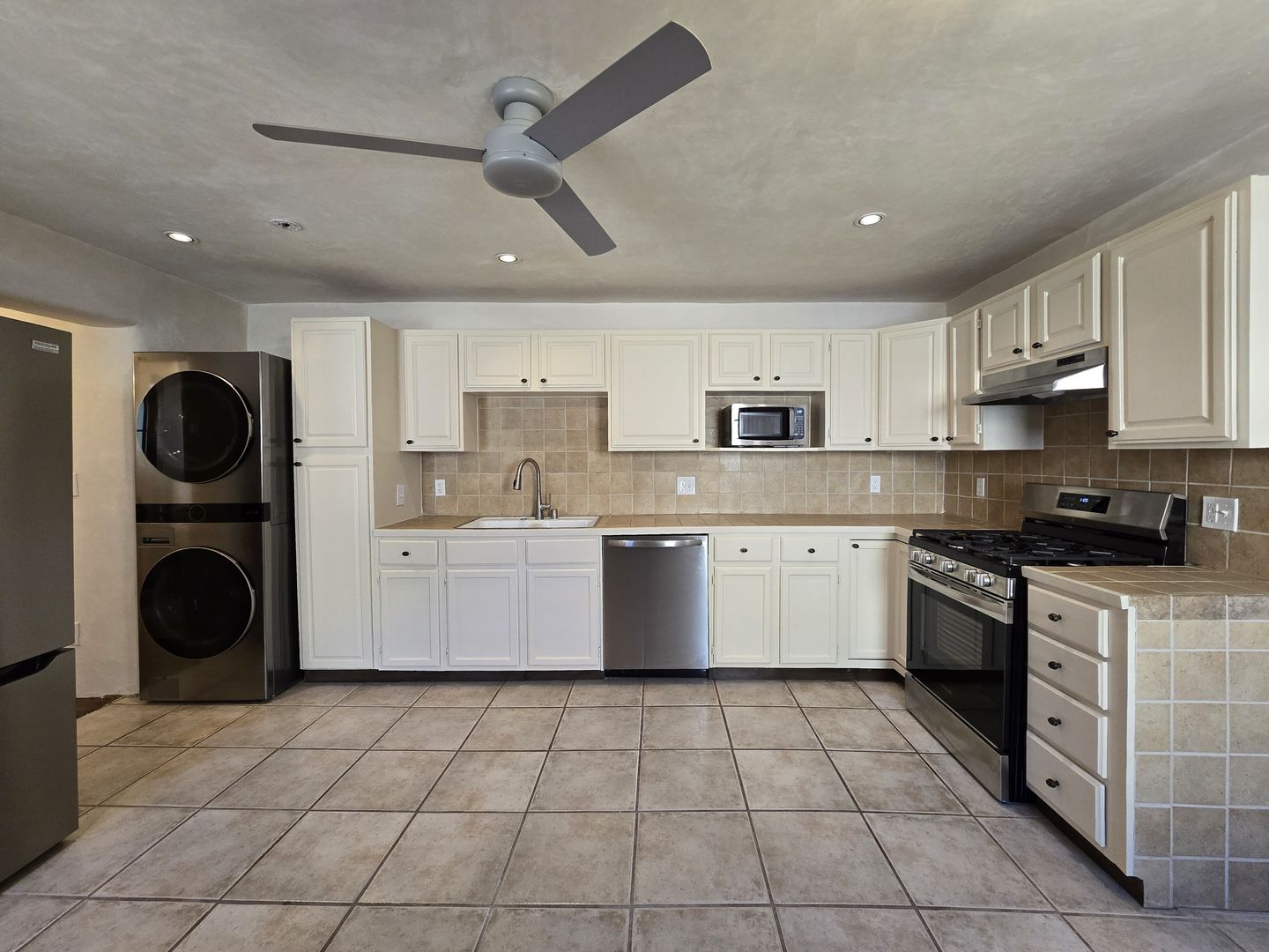 Santa Fe House: 603 1/2 Paseo de Peralta