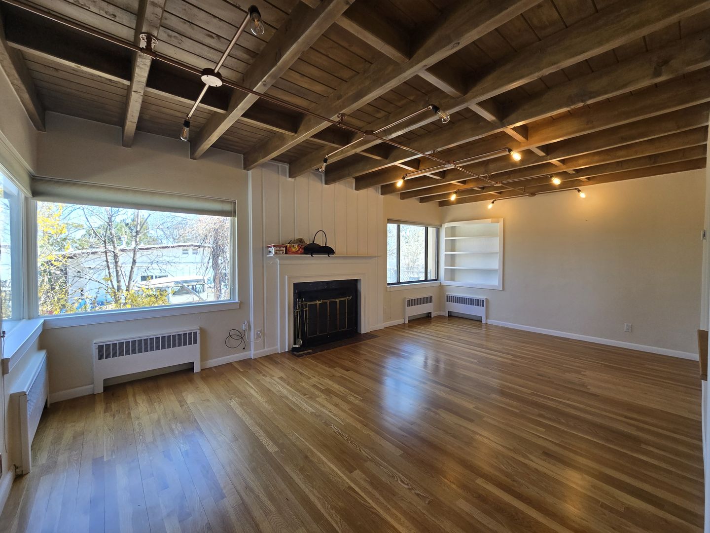 Los Alamos House: 4557 Trinity Dr