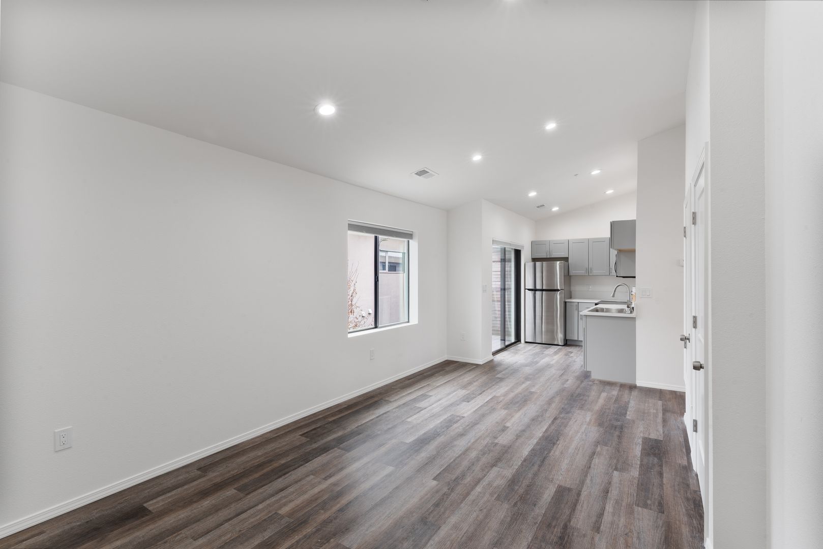 Santa Fe Apartment: 920 Shoofly St