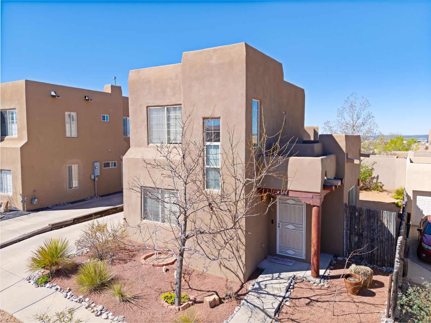 Santa Fe House: 4138 Big Sky Rd
