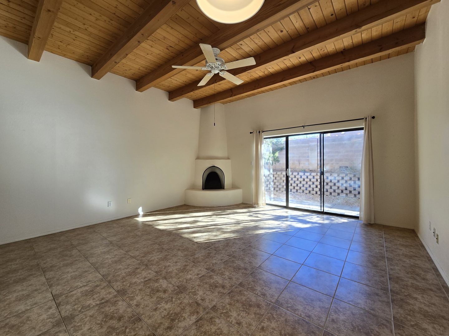 Santa Fe House: 3353 Vista Del Prado Ct