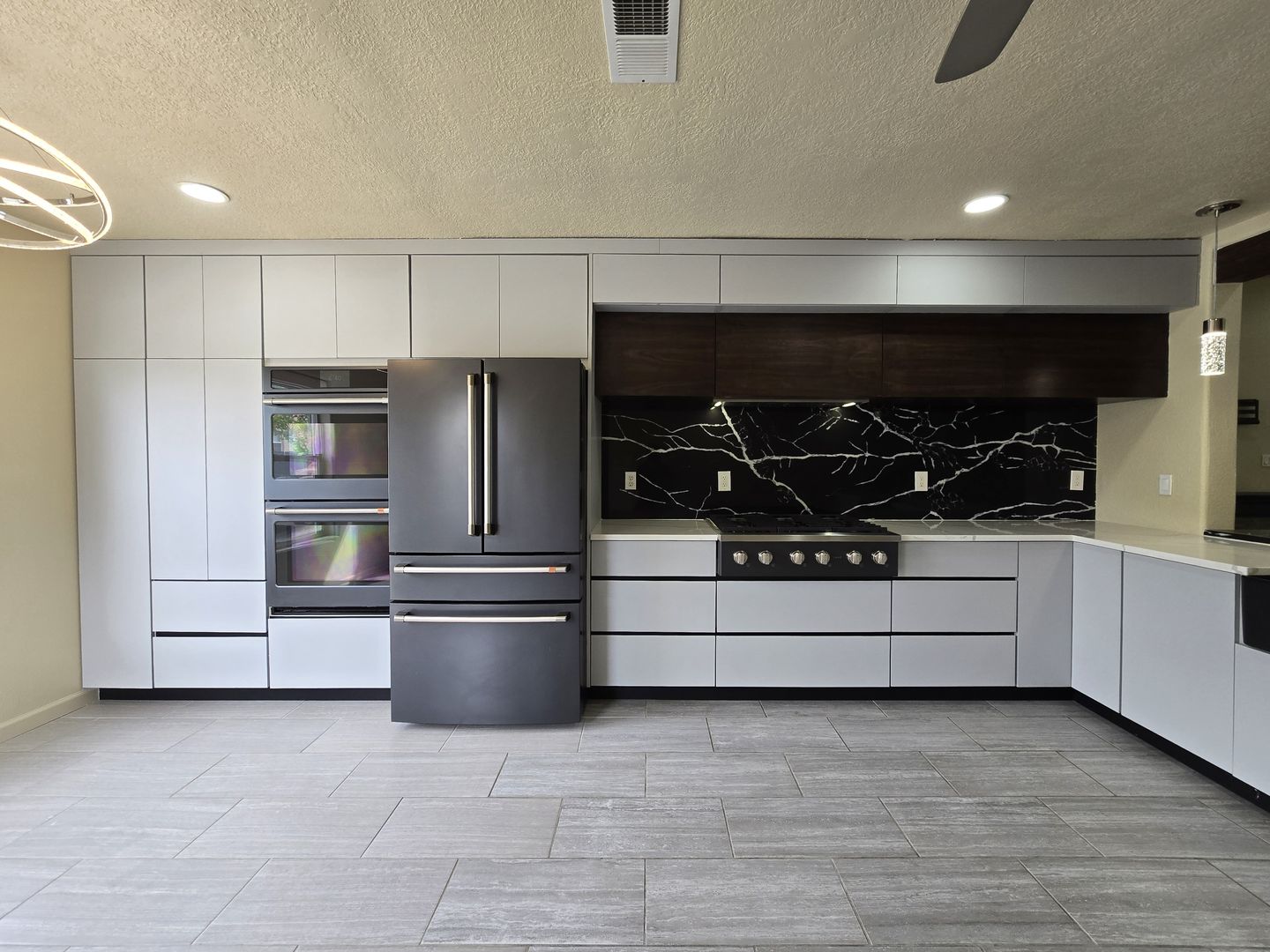 Santa Fe House: 7250 Via Verde