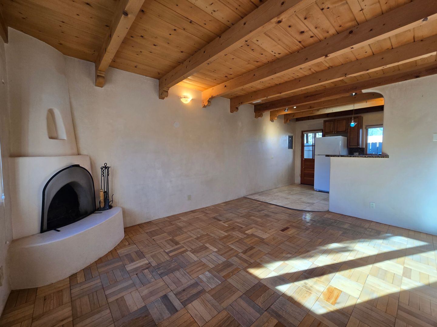 Santa Fe House: 115 W Santa Fe Ave Apt K
