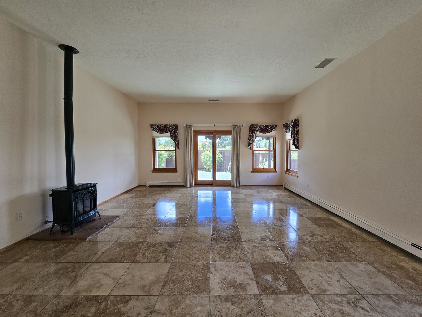 Santa Fe House: 2874 Plaza Amarilla