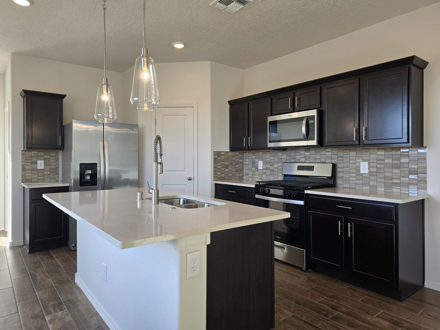 Santa Fe House: 3850 Chitalpa