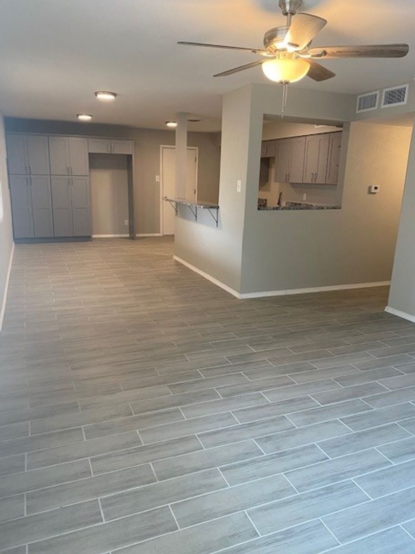 Roswell House: 1501 S Pennsylvania Ave