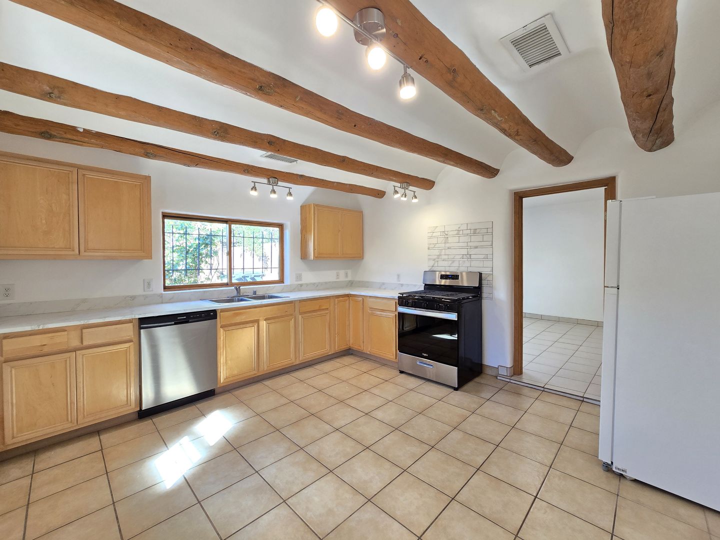 Santa Fe House: 620 1/2 Alto St