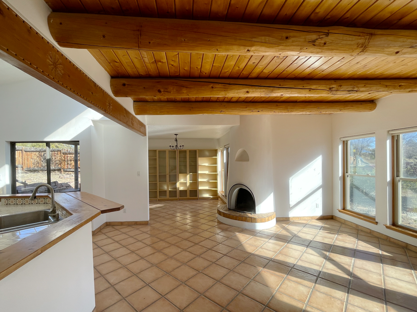 Santa Fe House: 1876 Brillante Ln
