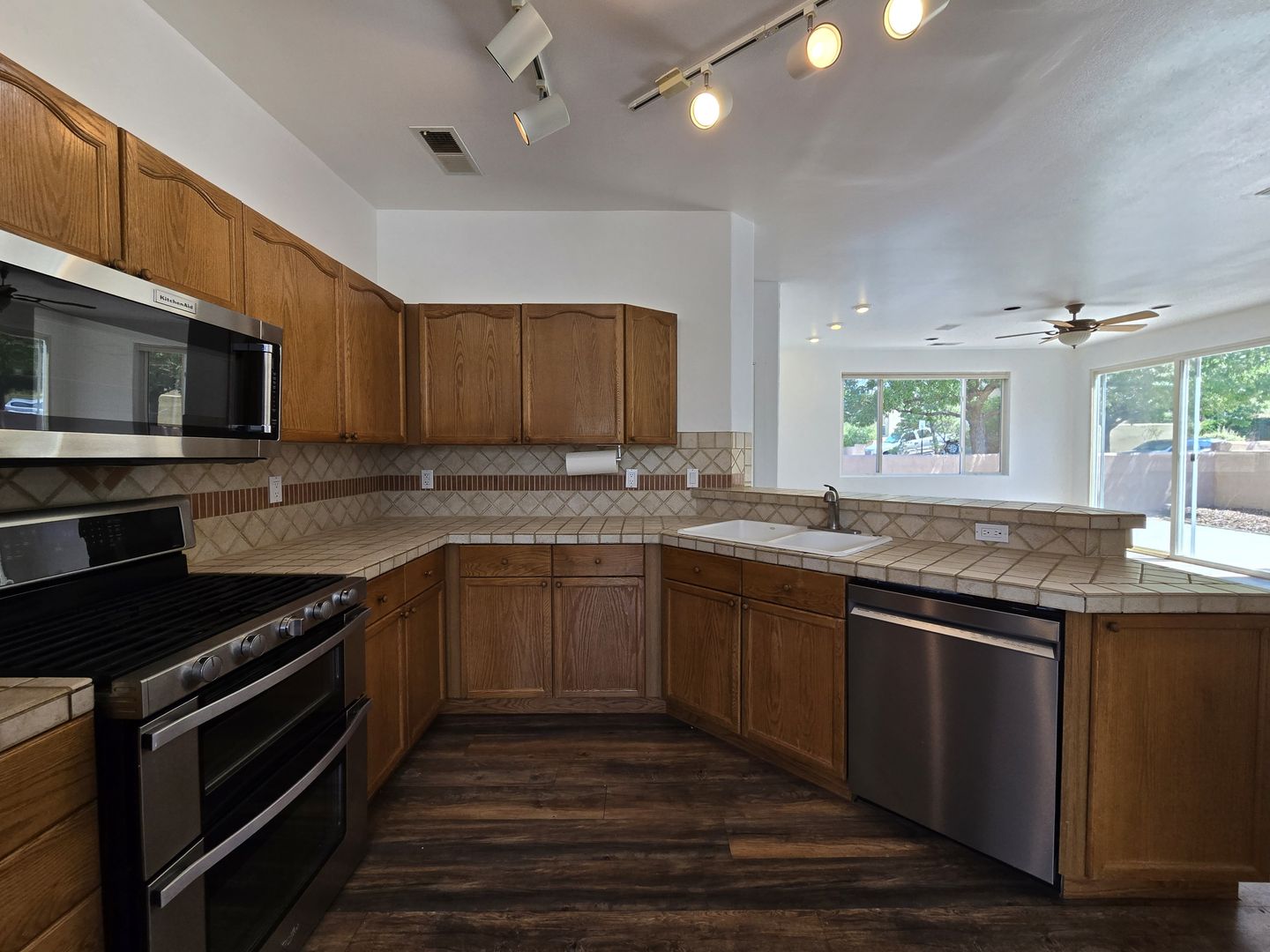 Santa Fe House: 3 Wood Flower Pl