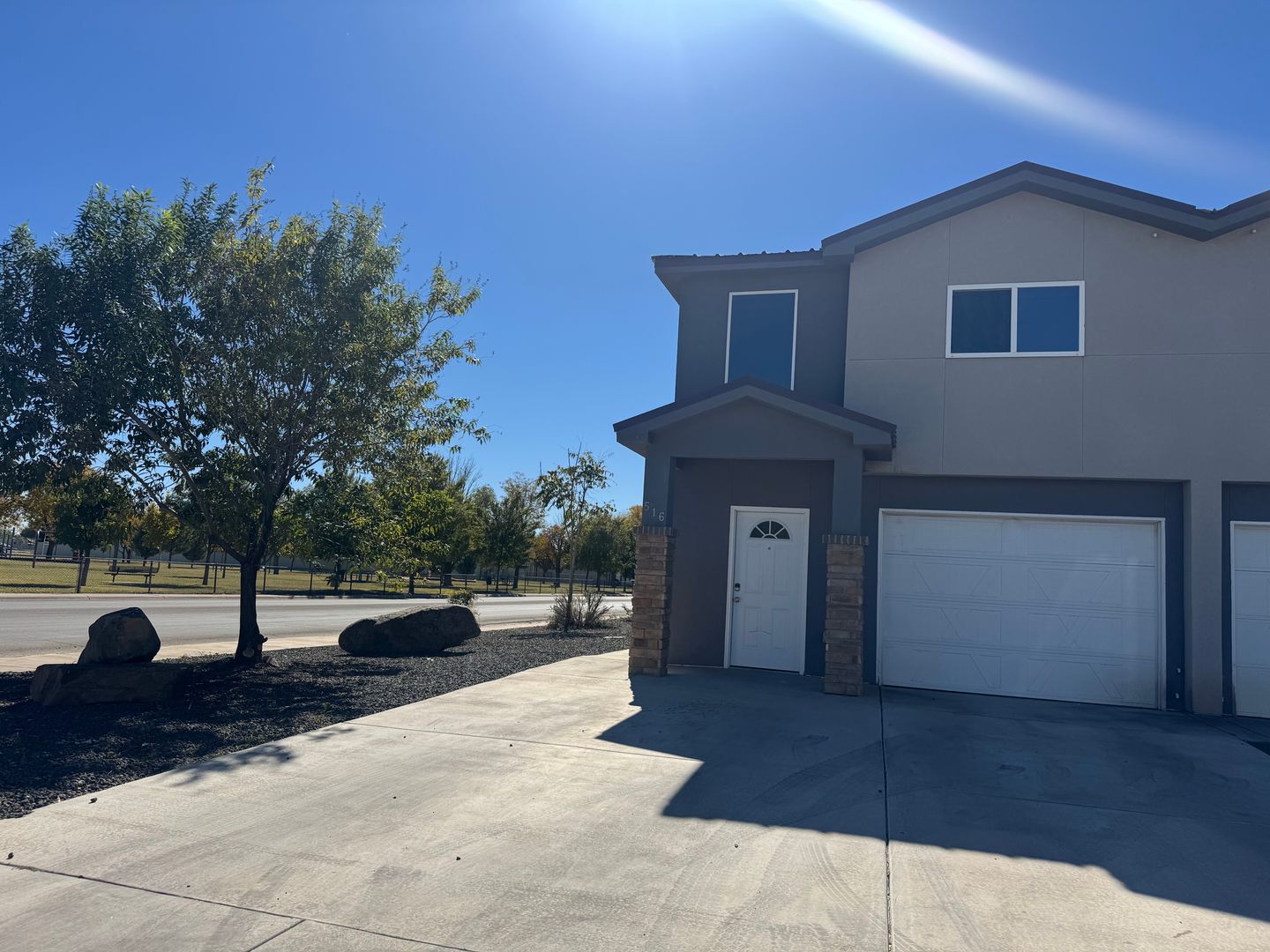 Roswell House: 516 E Reed