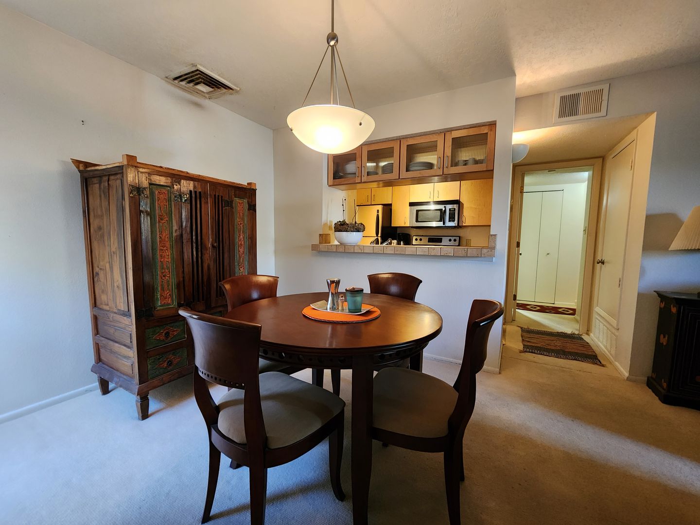 Santa Fe House: 941 Calle Mejia