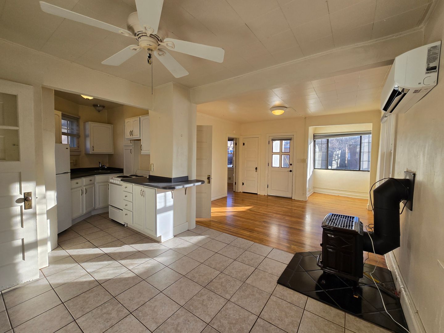Santa Fe House: 259 Staab St