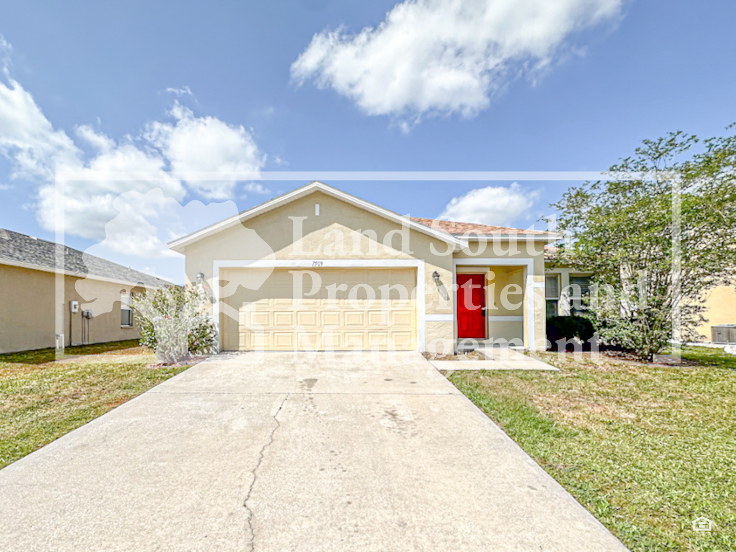 Lakeland House: 7509 Hunters Greene Circle