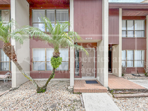 Charming Townhome for Rent in South Lakeland – photo 1