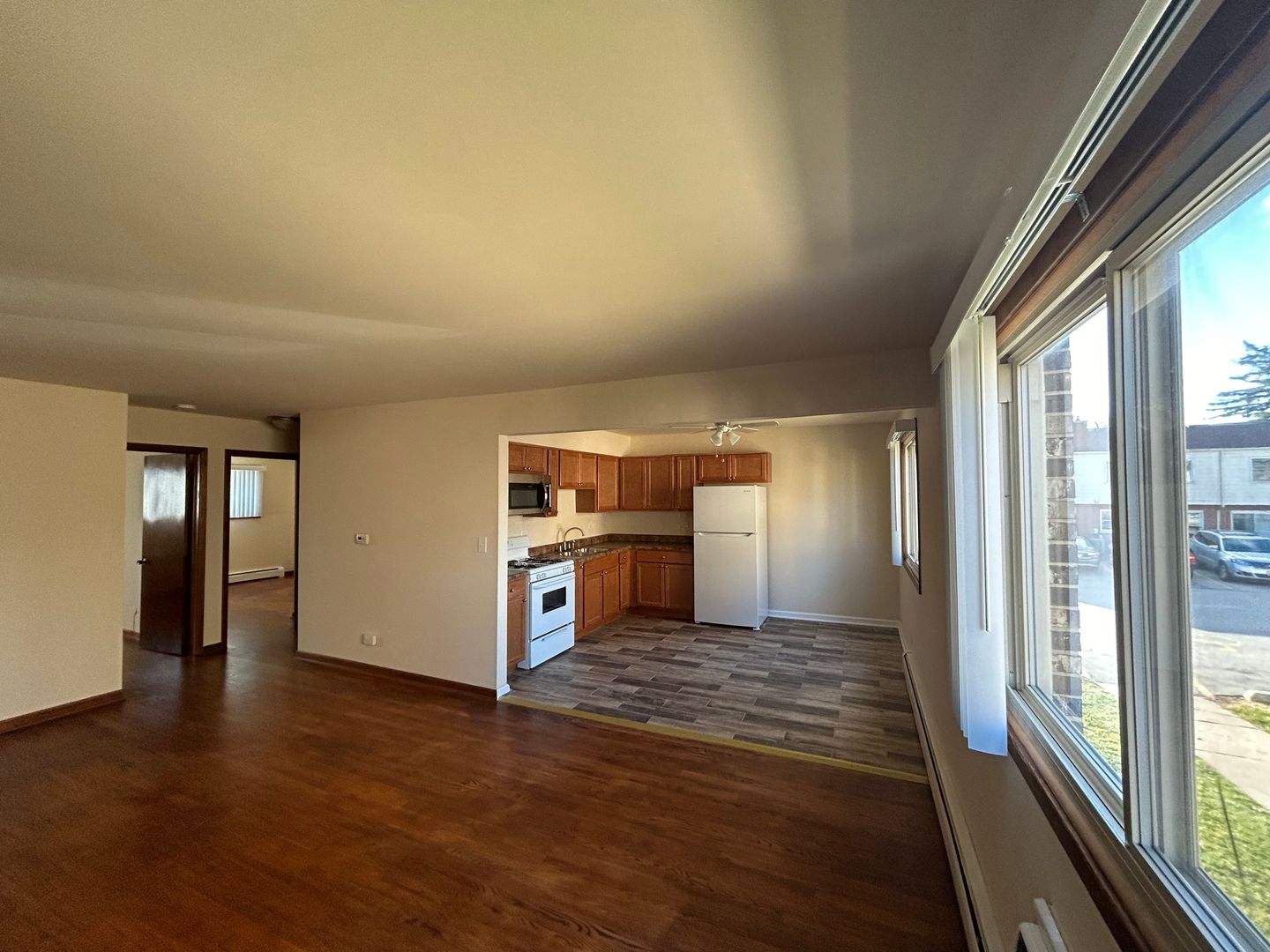 Libertyville Apartment: 820-880 N. Milwaukee Ave.