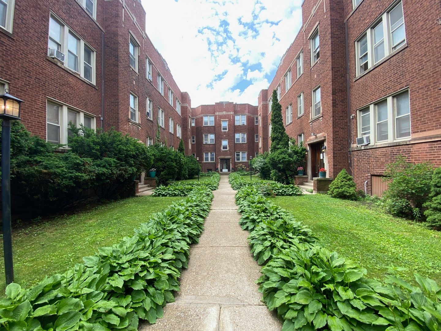 Chicago Apartment: 1341-49 W. Touhy Ave.