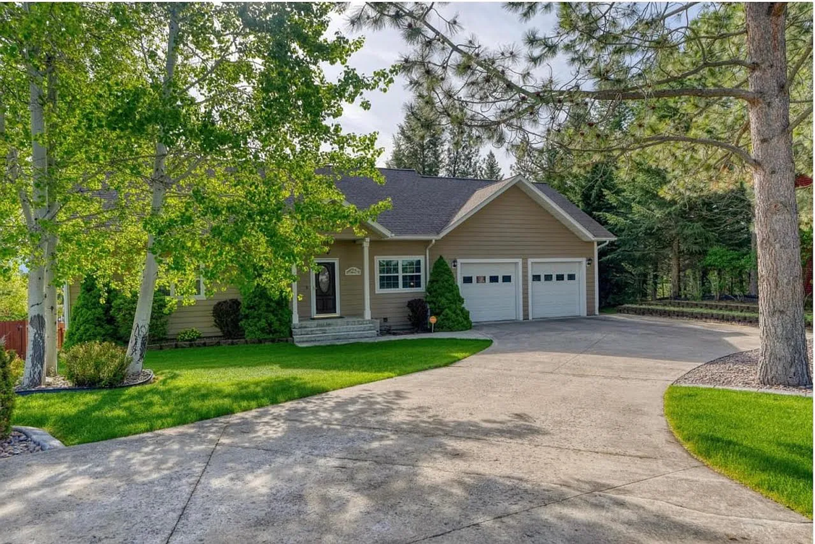 Columbia Falls House: 2135 Drift Water Way