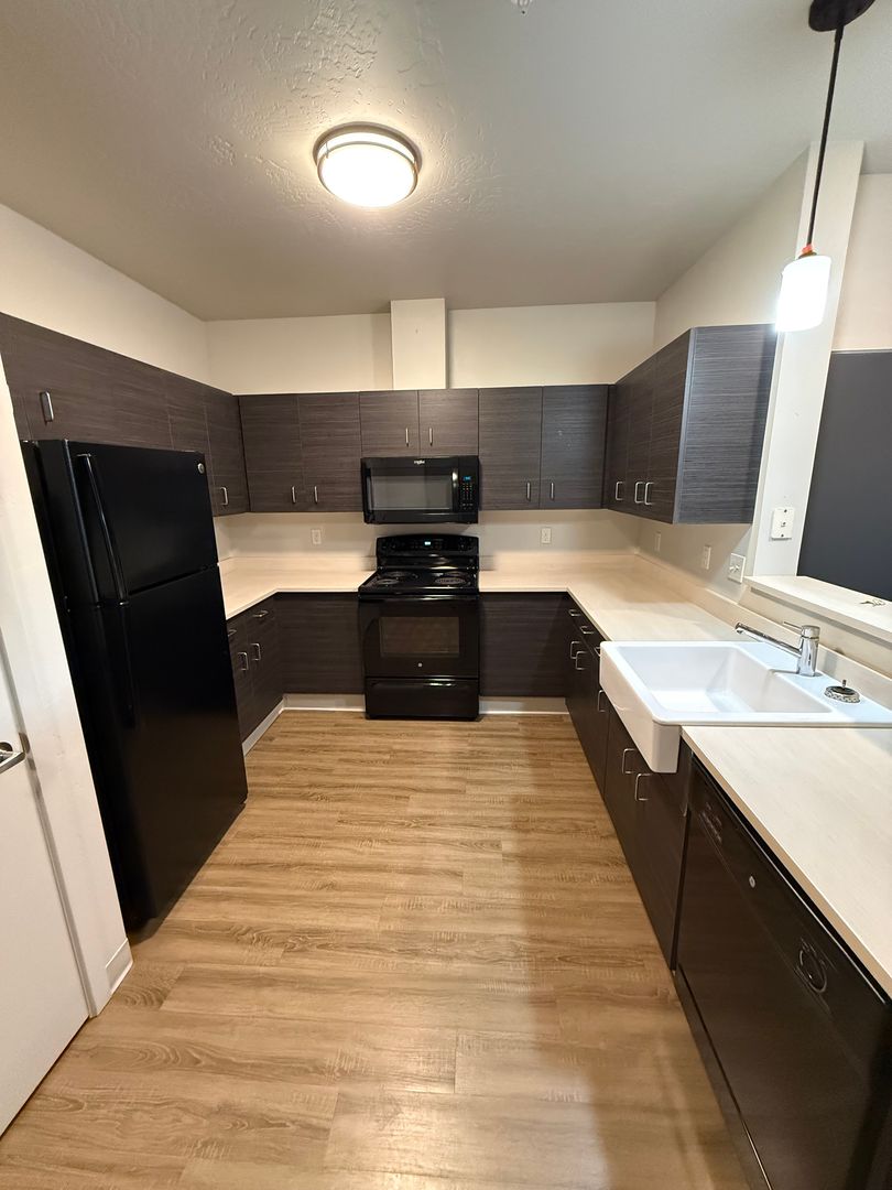 Kalispell Apartment: 70/72 Glenwood Drive