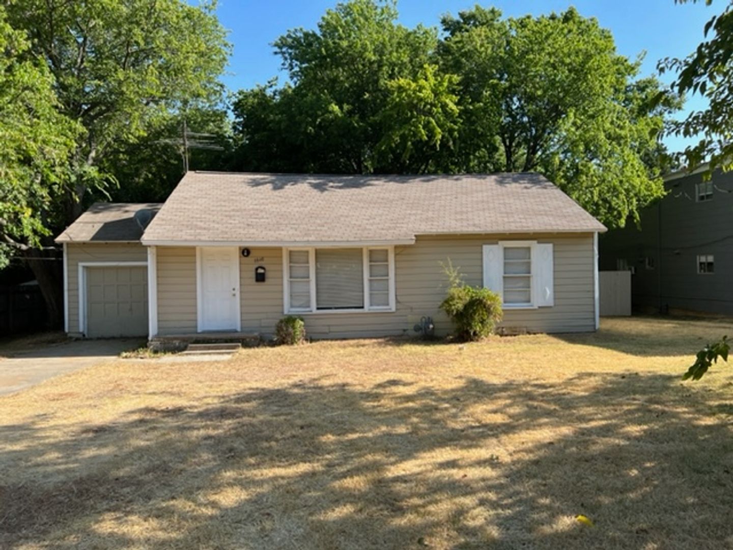 Denton House: 1810 Scripture Street