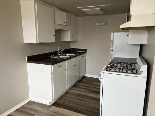 Alton House Apartment, Unit W12 – photo 1