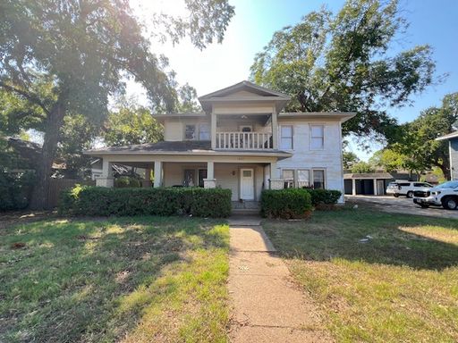 625 A W. Hickory – photo 1