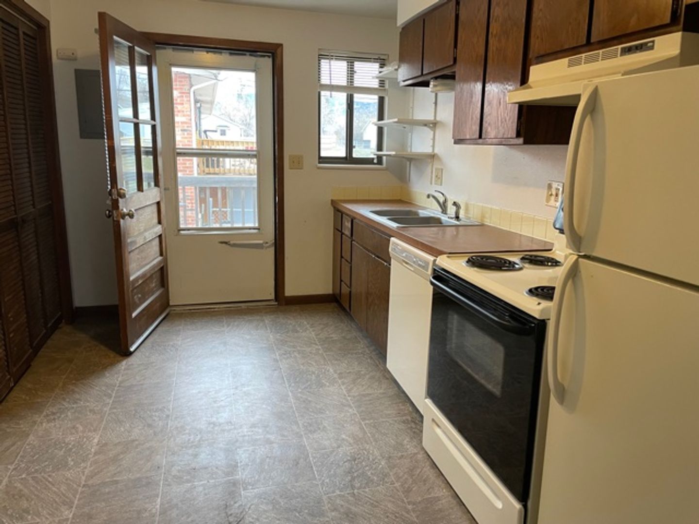 Casper Apartment: 1308 S. Lowell Street