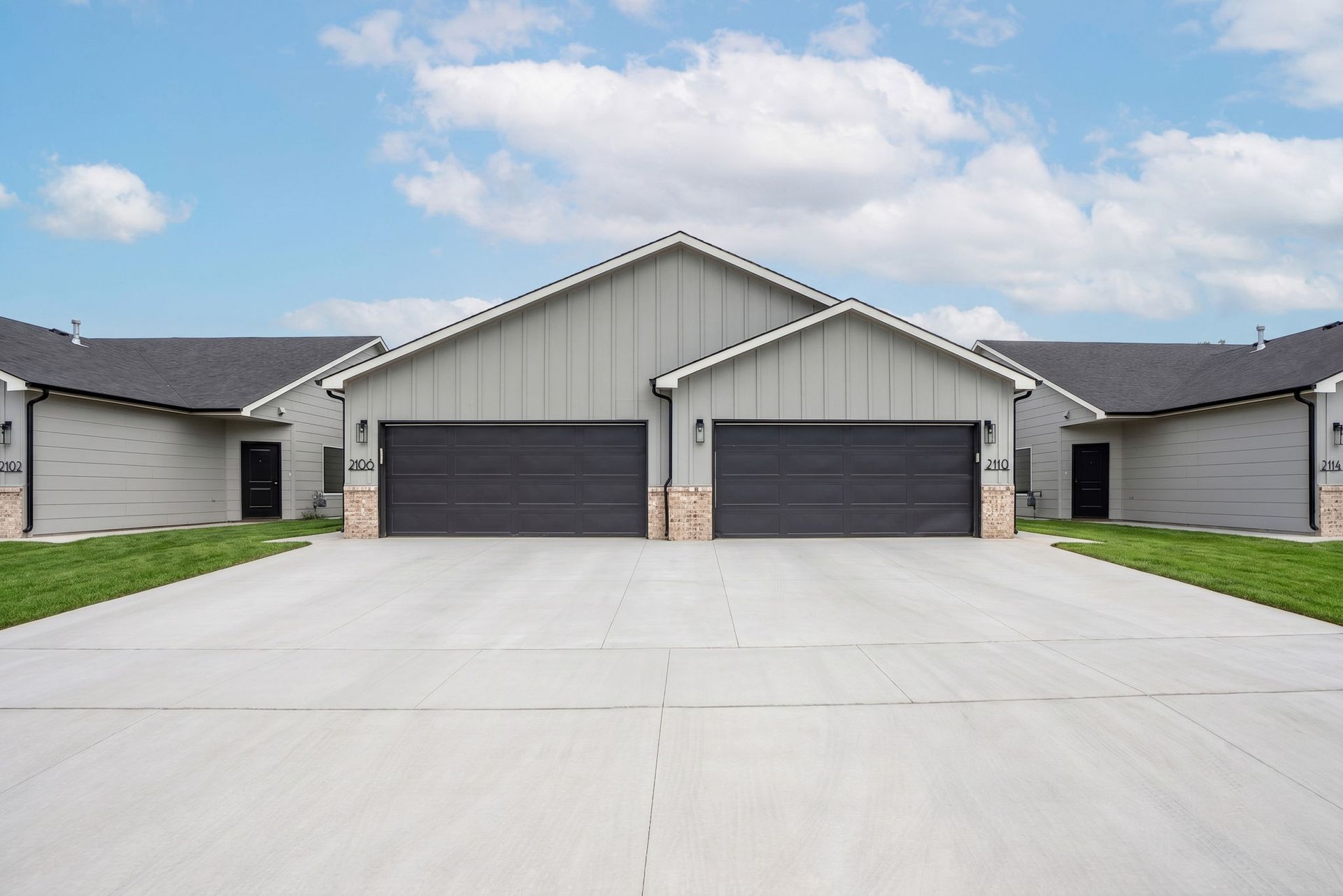 Haysville Multiplex: CPV Duplexes - 2120 E Plaza Court