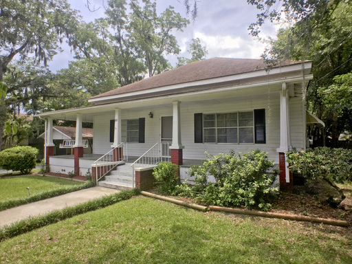 Updated Springfield Two Bedroom House with Porch and Back Yard!