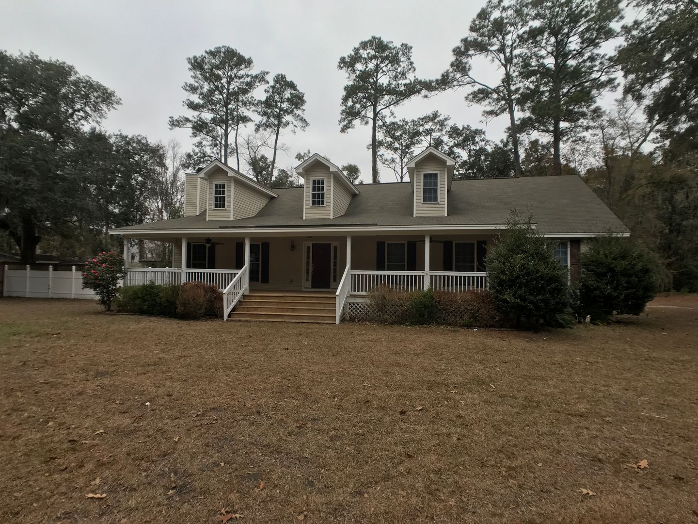 Savannah House: 9637 Lehigh Ave.