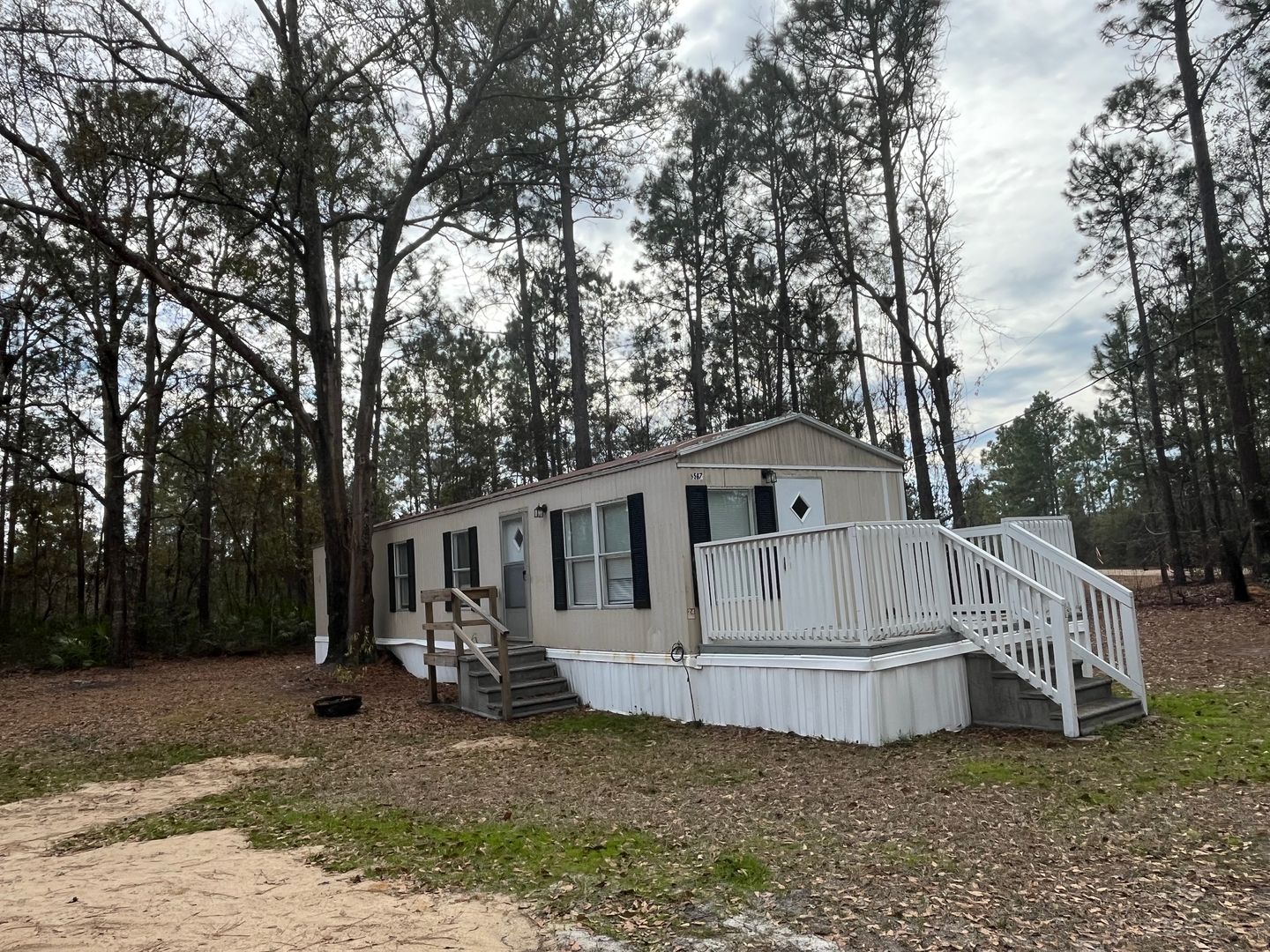 Guyton House: 3567 Blue Jay Rd.