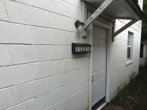 Now Leasing: First Month Free & No Deposit! Charming Carriage House near Downtown Savannah – photo 1