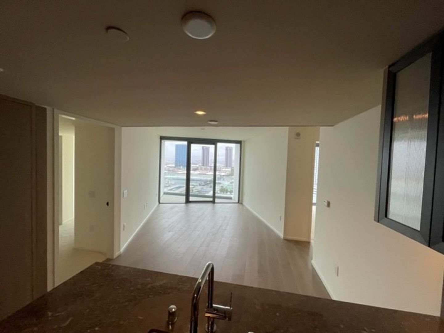 Honolulu House: 1000 Auahi Street