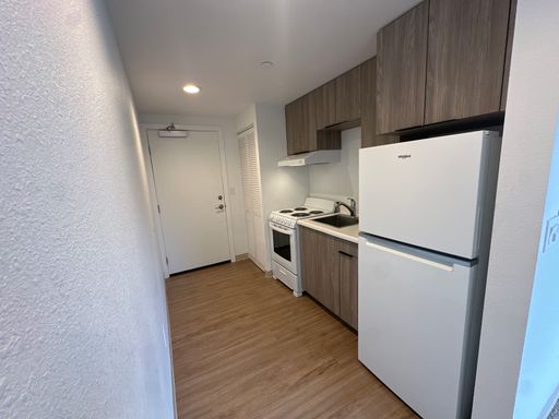 Brand New Studio in Wahiawa w Washer/Dryer in Unit, NO Parking