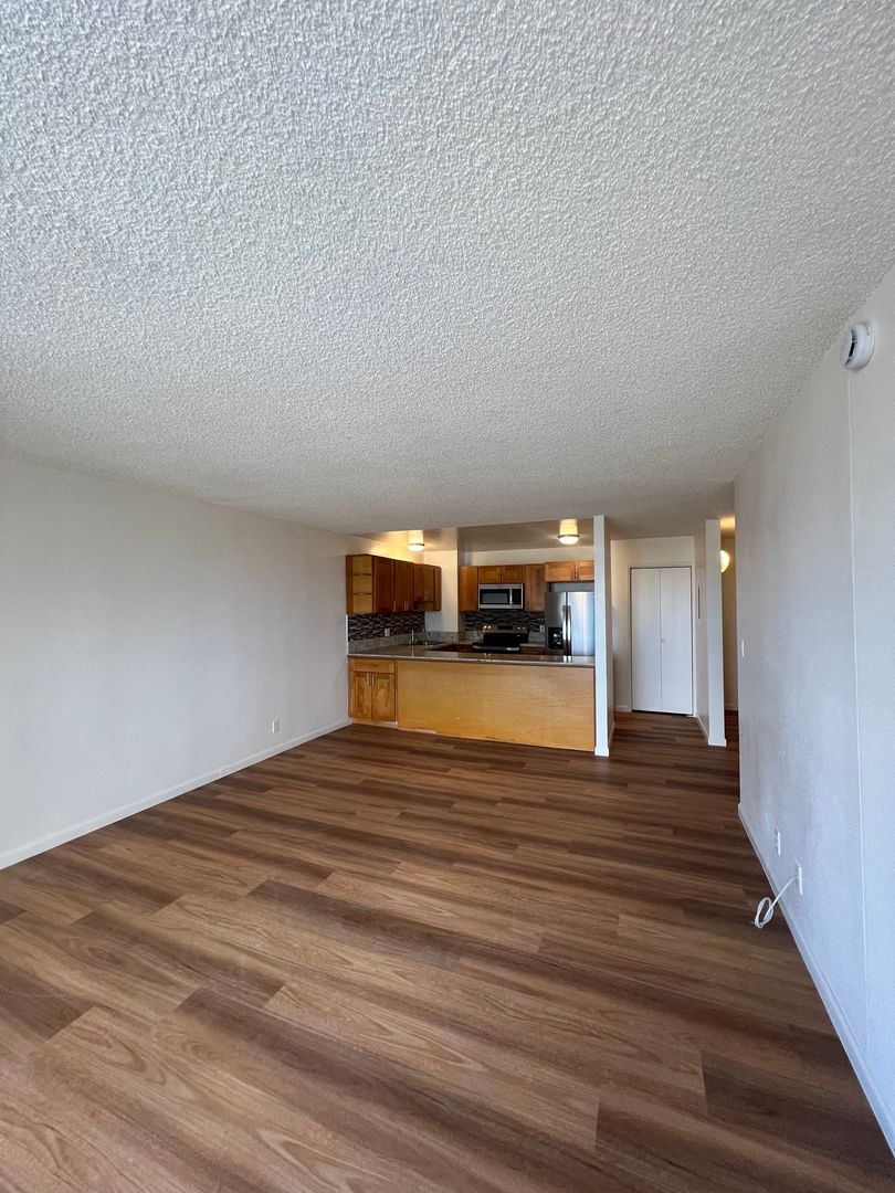 Honolulu Apartment: 1255 Nuuanu Avenue #3001