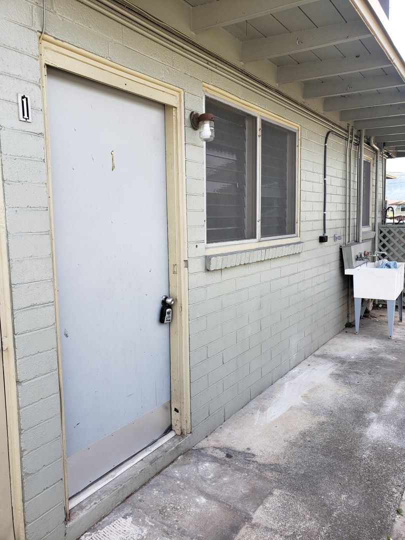 Kailua Apartment: 141/151 Kihapai & 710 Wailepo